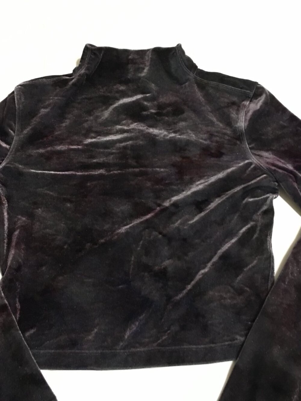 Lululemon All Aligned Crushed Velvet Long Sleeve Crop Top Size 4 Mock Neck Velor - Picture 2 of 8